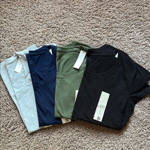 NWT No Boundaries Bundle of Scoop Tees Size Largec